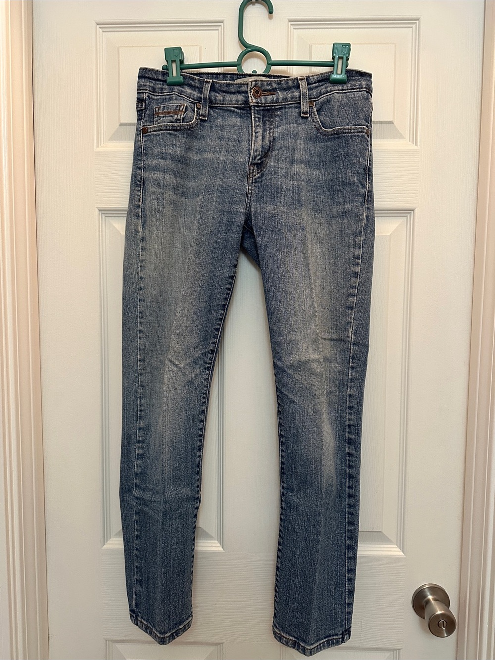 Levi’s mid rise skinny Jeans in Washed Blue